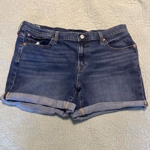 Gap shorts